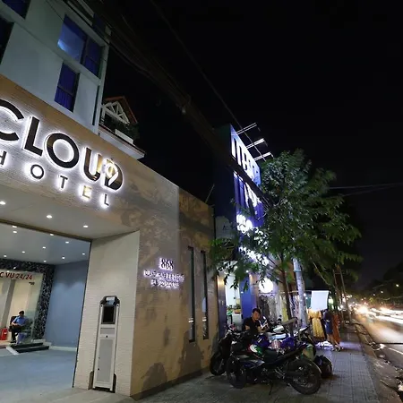 Reddoorz Plus & Cloud 9 Quang Trung-3